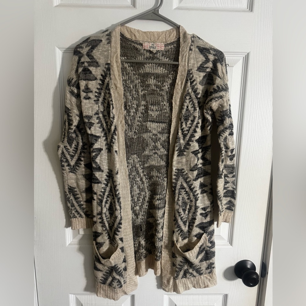 Pink Republic Beige and Black Patterned Cardigan